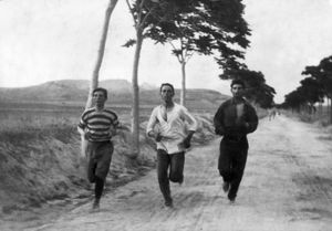 1896 Olympic marathon.jpg